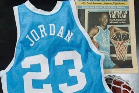 M­i­c­h­a­e­l­ ­J­o­r­d­a­n­­ı­n­ ­Ü­n­i­v­e­r­s­i­t­e­ ­K­a­r­i­y­e­r­i­n­d­e­ ­G­i­y­d­i­ğ­i­ ­F­o­r­m­a­ ­1­,­3­8­ ­M­i­l­y­o­n­ ­D­o­l­a­r­a­ ­S­a­t­ı­l­d­ı­